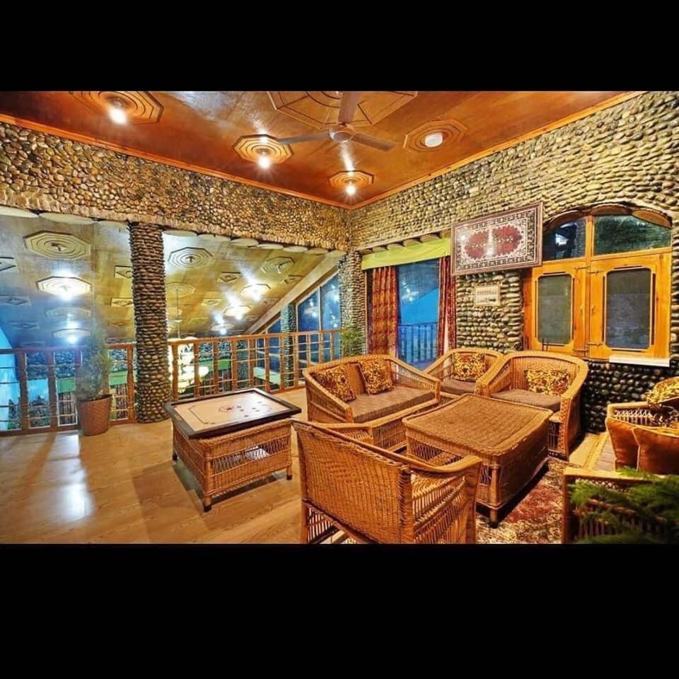 Sojourn Cottages ปาฮาลกัม ภายนอก รูปภาพ